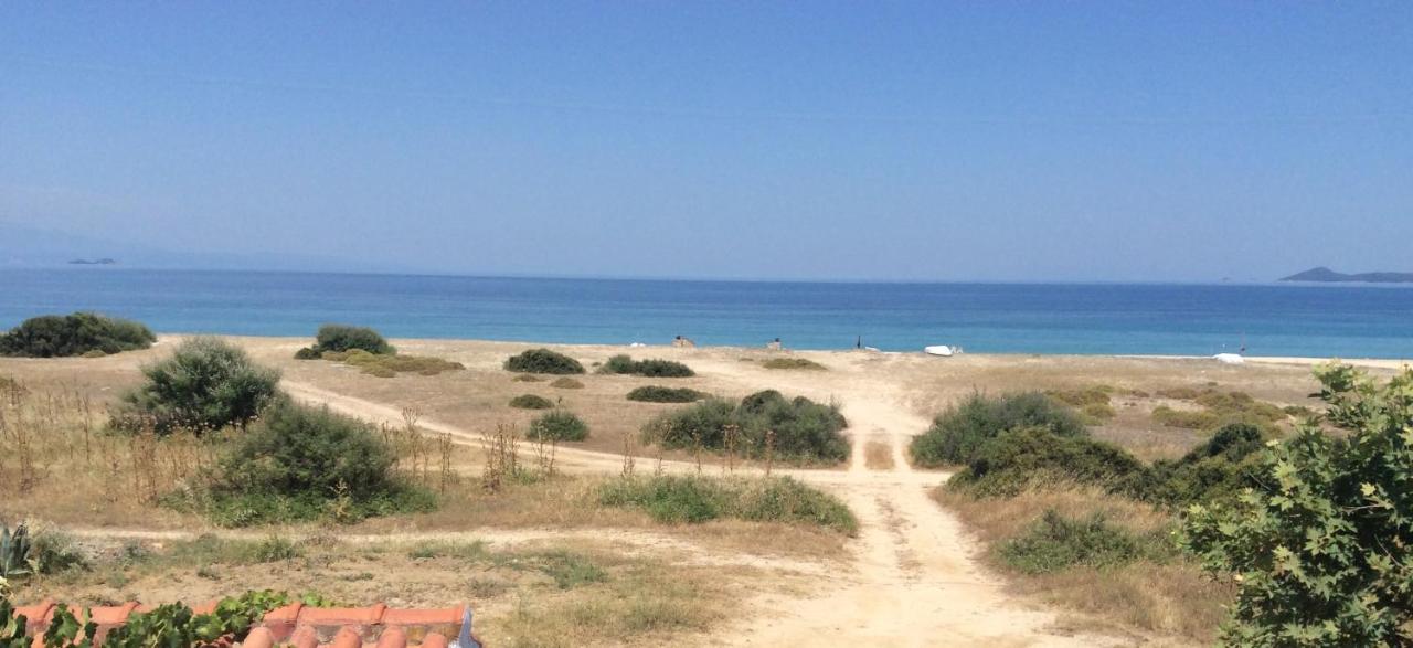 Ikidiki Beach Villa Ierissos Exteriör bild