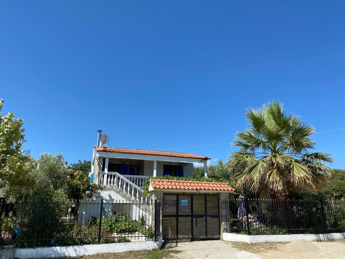 Ikidiki Beach Villa Ierissos Exteriör bild