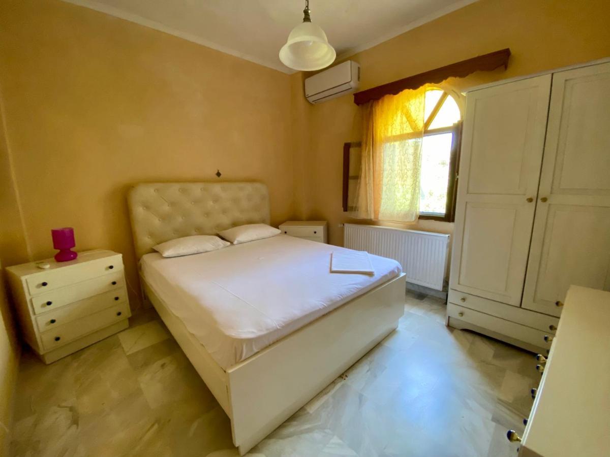 Ikidiki Beach Villa Ierissos Exteriör bild